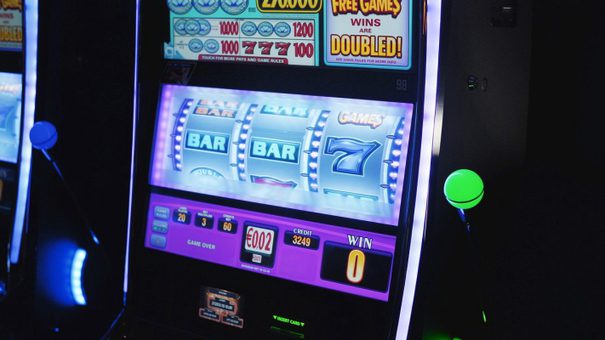 Baccarat VS Slots Online - Who is the winner of the Asian Casino?