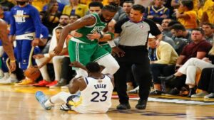 Tungkol sa Macau Casinos 3 2022 Finals correcting defensive communication in a timely manner and completely blocking the green jersey and double guns are the two keys to building a wave of warriors
